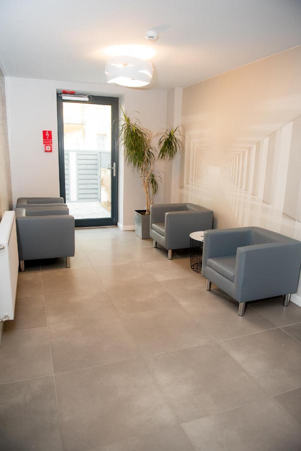 Geris Aparthotel Częstochowa Buitenkant foto