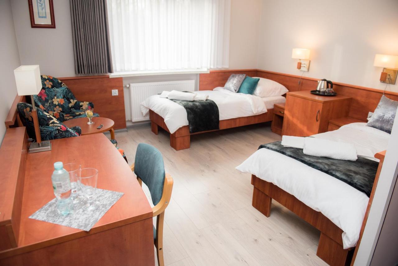 Geris Aparthotel Częstochowa Buitenkant foto