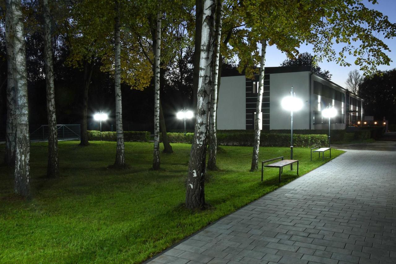 Geris Aparthotel Częstochowa Buitenkant foto