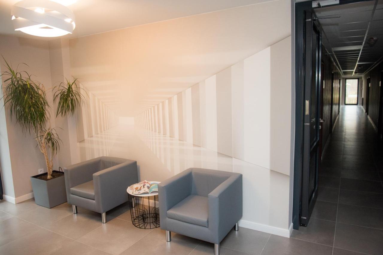 Geris Aparthotel Częstochowa Buitenkant foto