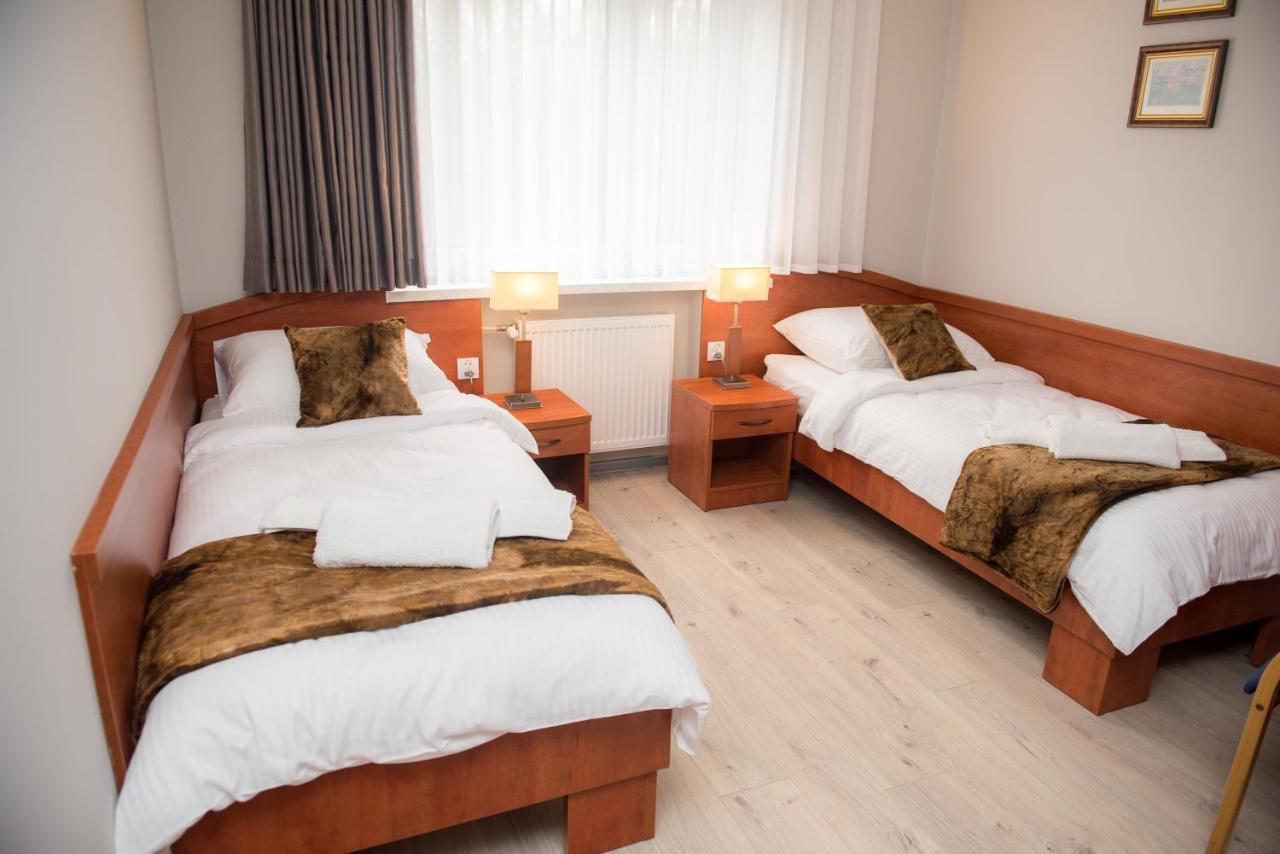 Geris Aparthotel Częstochowa Buitenkant foto